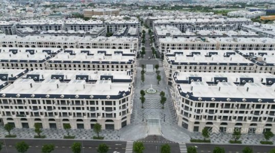 Phố thương mại Royal - Vạn Phúc City
