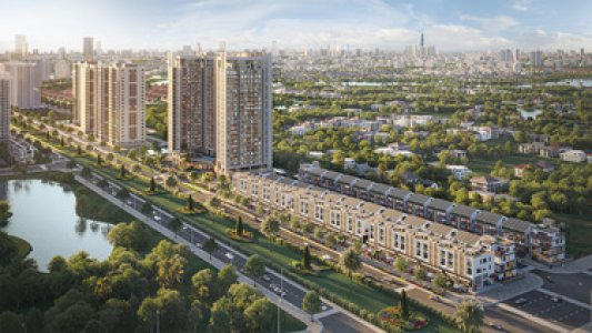 Essensia Parkway