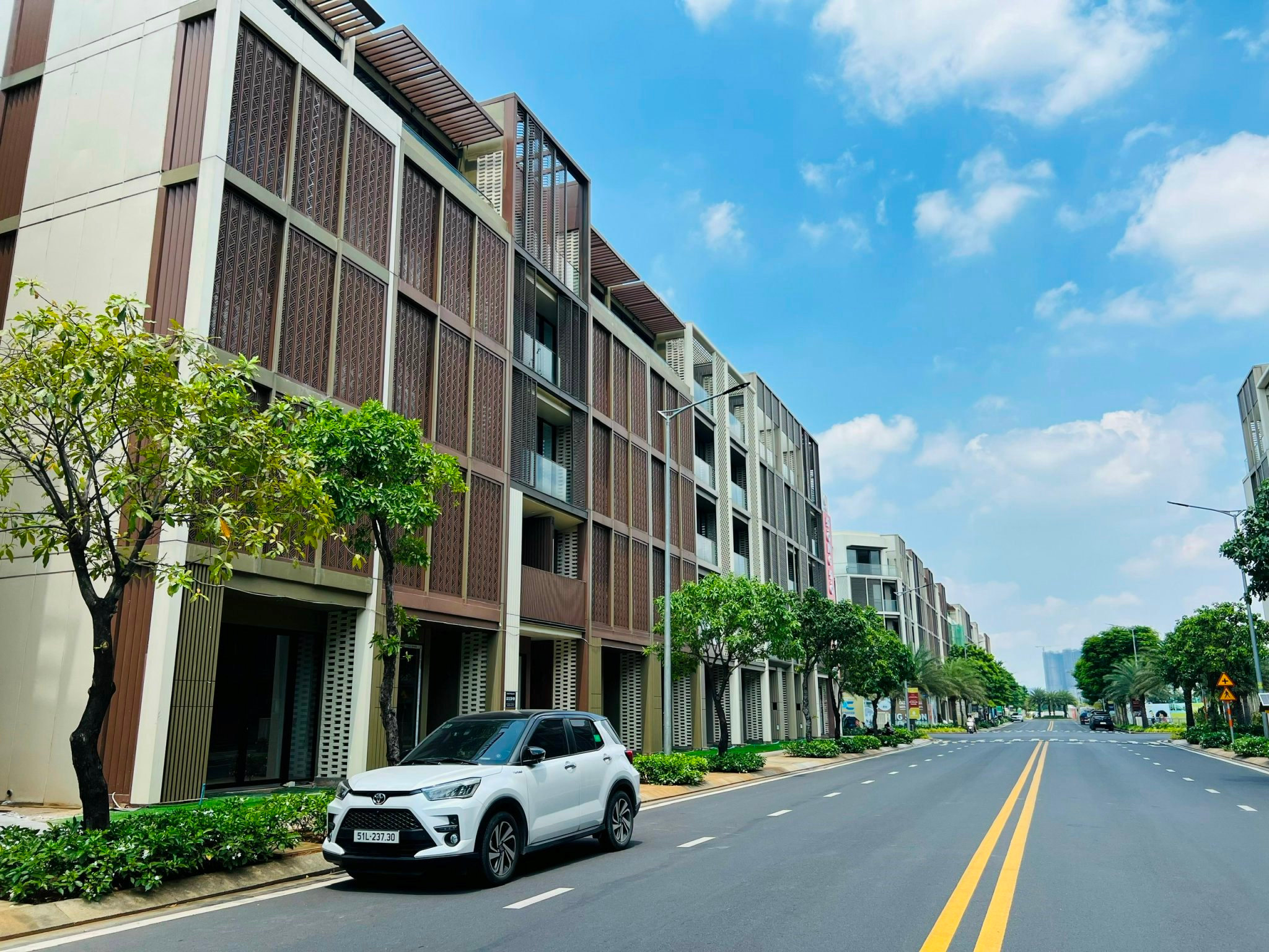 Bí quyết "phòng thủ" dòng tiền của nhà đầu tư thời khó