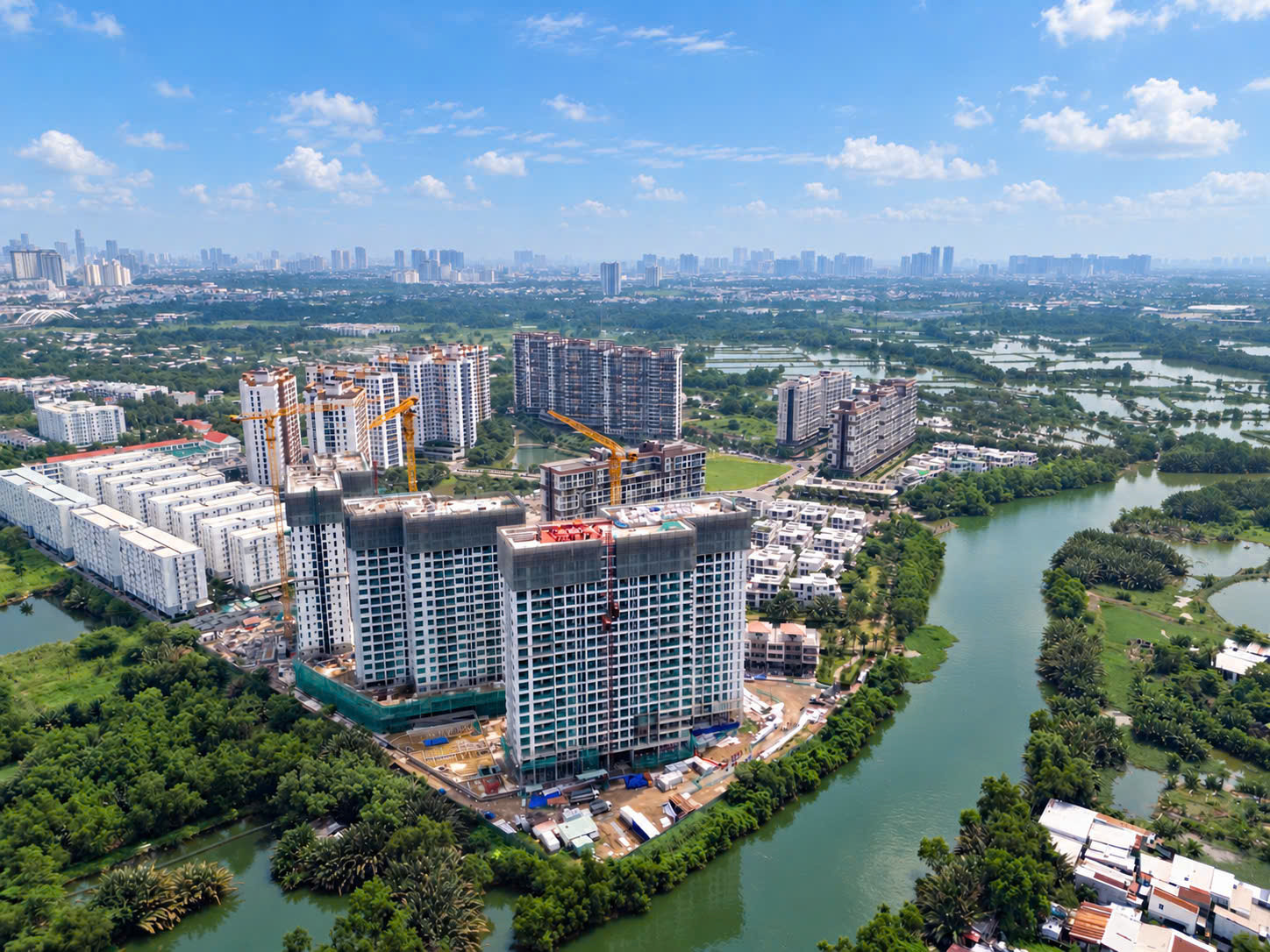 Thị trường khu Nam TP. Hồ Chí Minh xuất hiện căn hộ giá chỉ từ 68 triệu đồng/m2