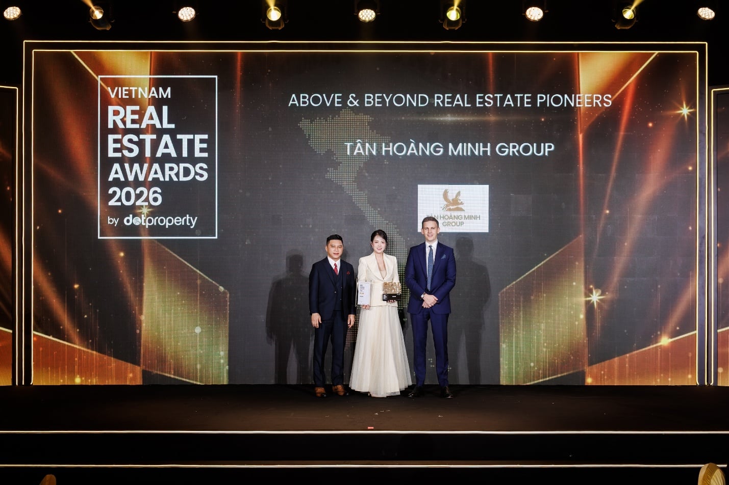 Giải mã lý do Tân Hoàng Minh giành giải đặc biệt tại Dot Property Vietnam Real Estate Awards 2026