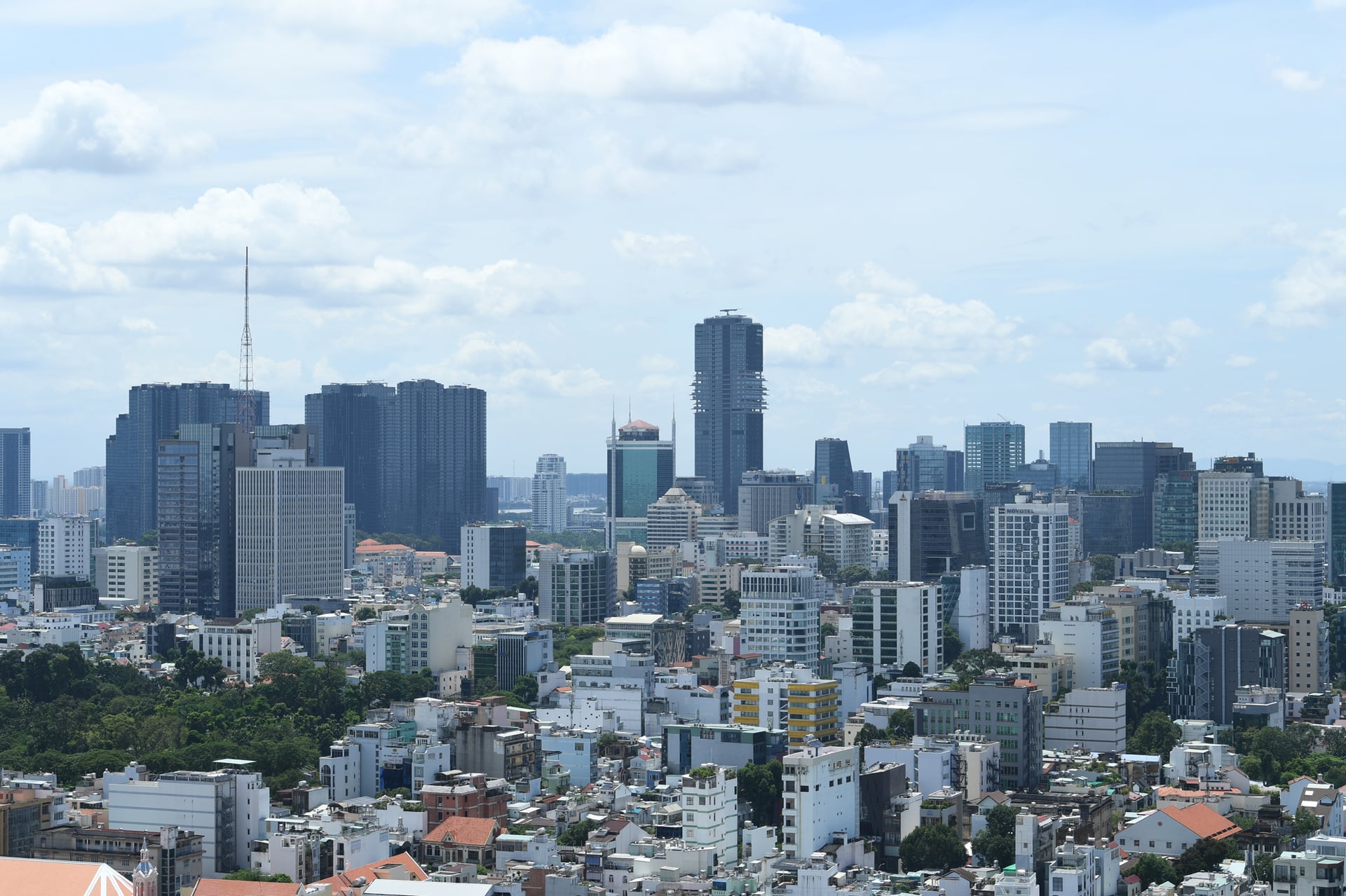 Tránh rủi ro pháp lý khi bán nhà cho người nước ngoài